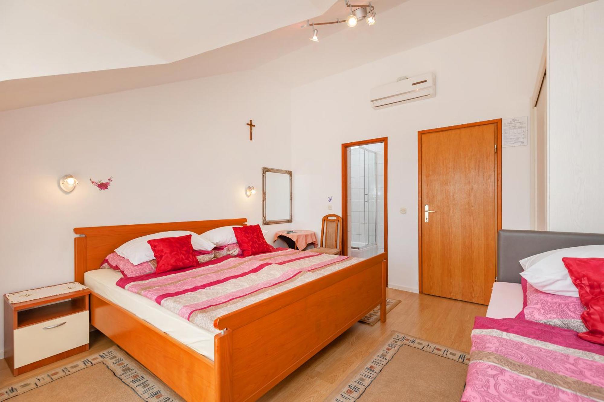 Apartmani Galic 2 Mlini Exteriör bild