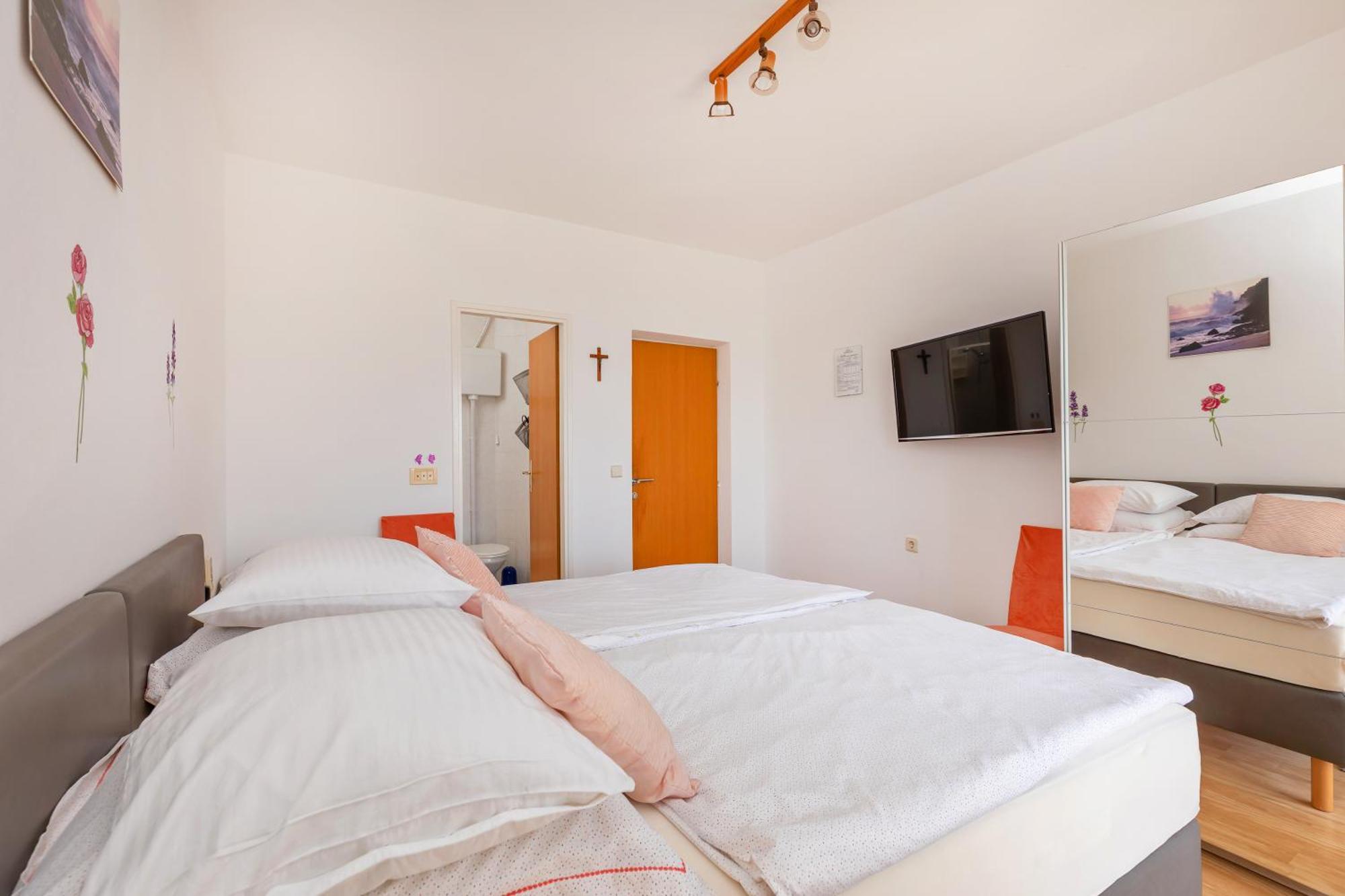 Apartmani Galic 2 Mlini Exteriör bild