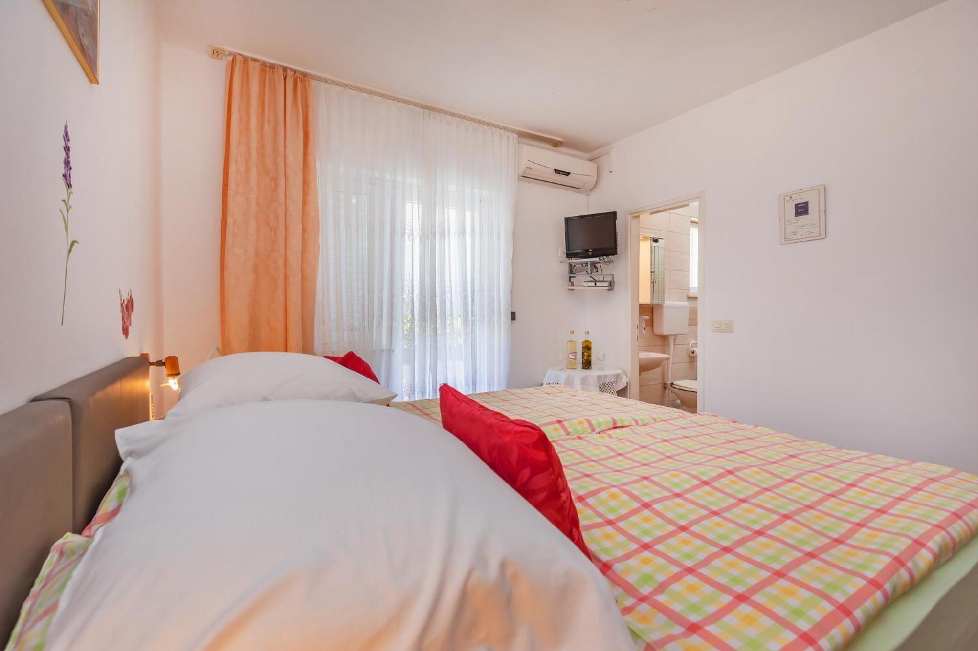 Apartmani Galic 2 Mlini Exteriör bild